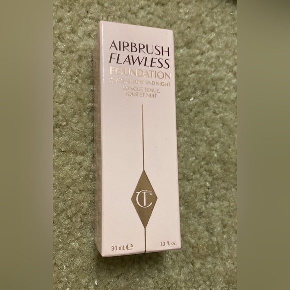 charlotte tilbury airbrush flawless foundation Shade 5.5 neutral